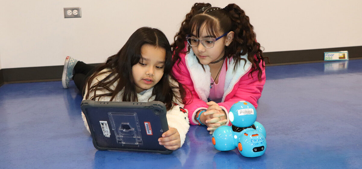 District 131 Benavides Clubs in ACTION!